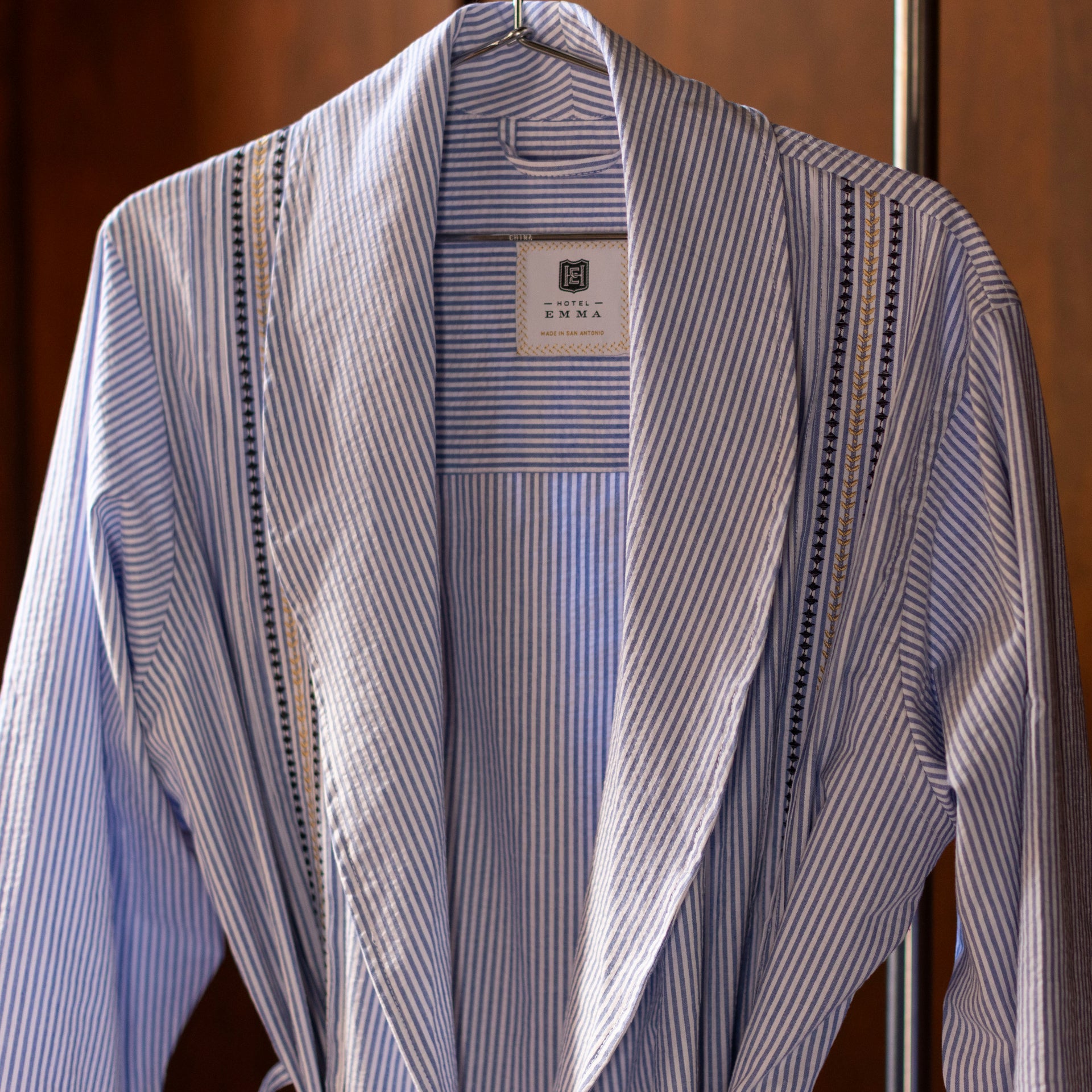 Guayarobe by Dos Carolinas